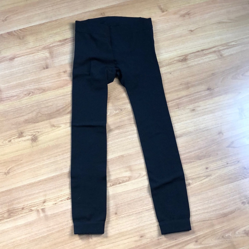 Black leggings